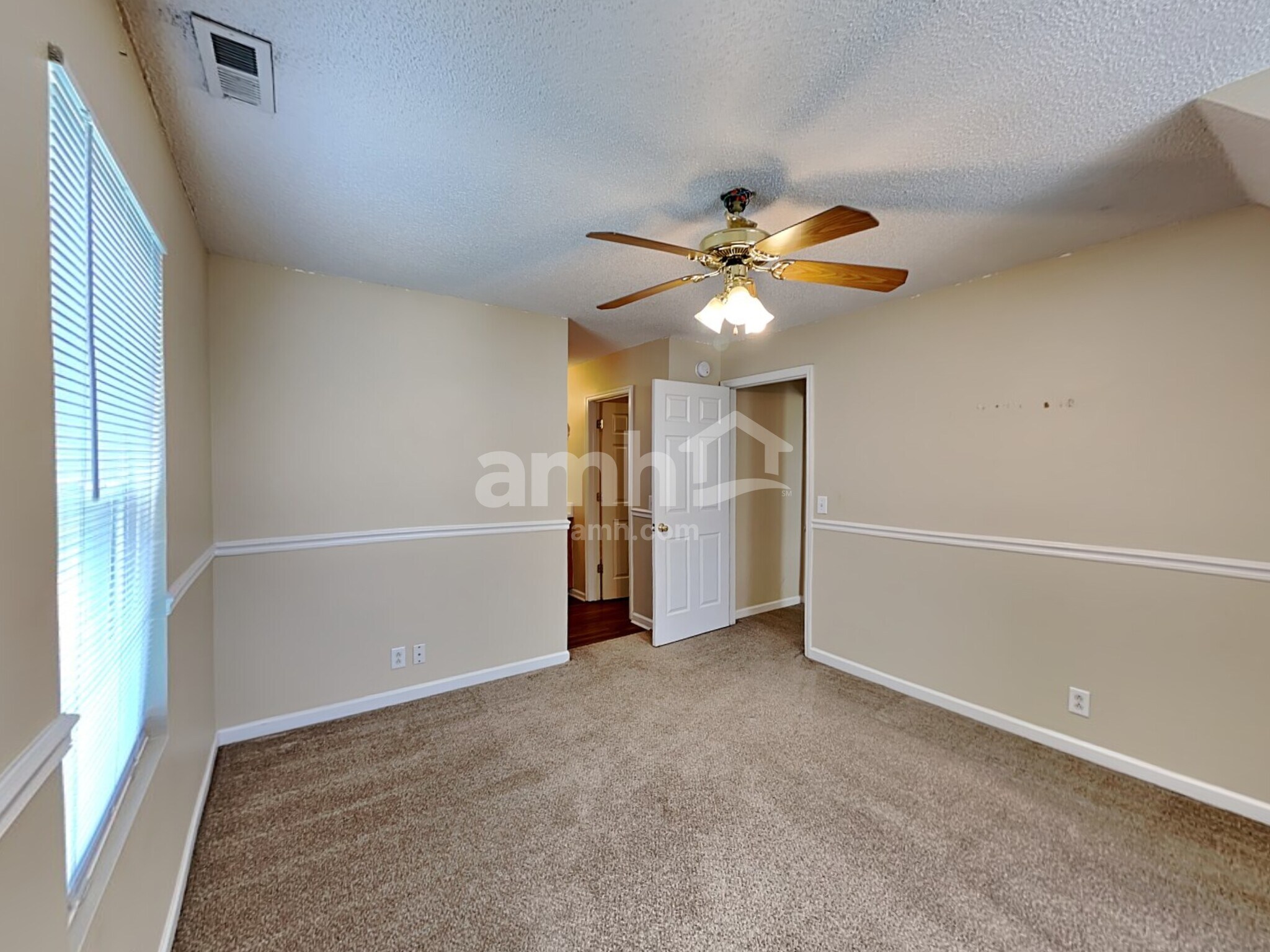 Building Photo - 2849 Elijah Dr