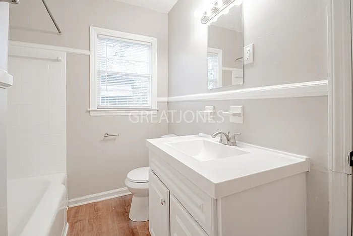 Building Photo - 1262 Briarwood Ave