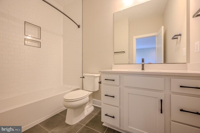 Building Photo - 2424 Carey Ln