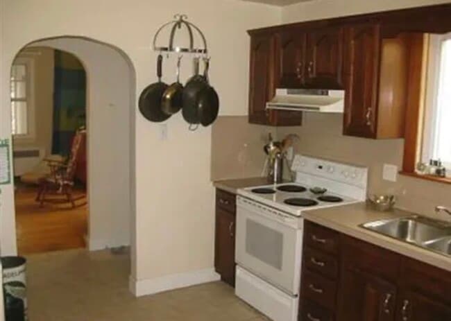 Building Photo - 125 Park Ave