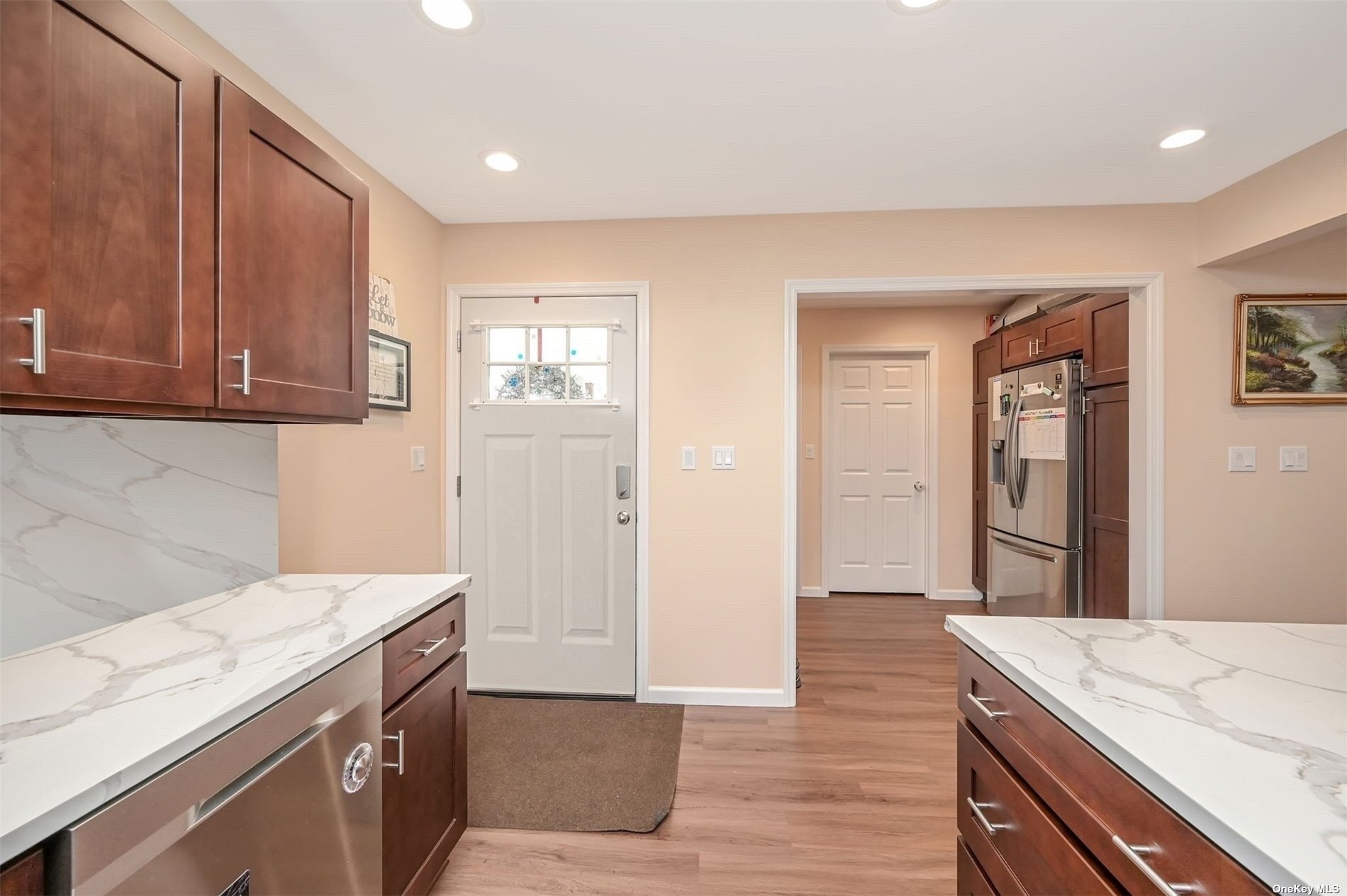 Building Photo - 11 Skylark Ln