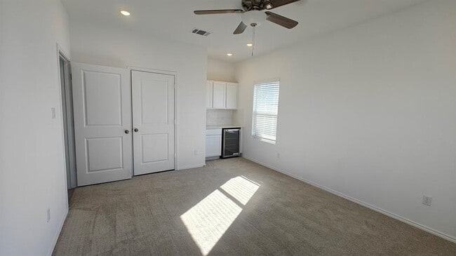 Building Photo - 106 Arbordale St