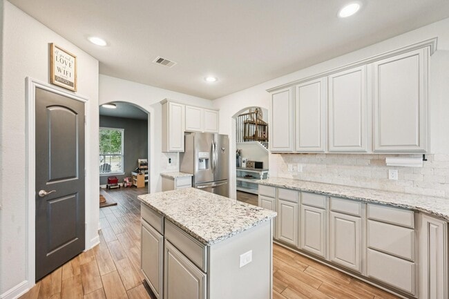 Building Photo - 2406 Harborwood Ct