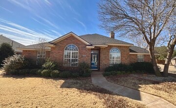 Building Photo - 209 Sooner St