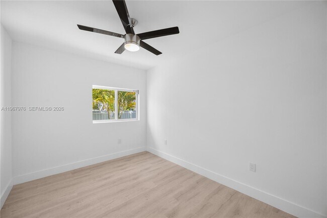 Building Photo - 1070 Tyler St