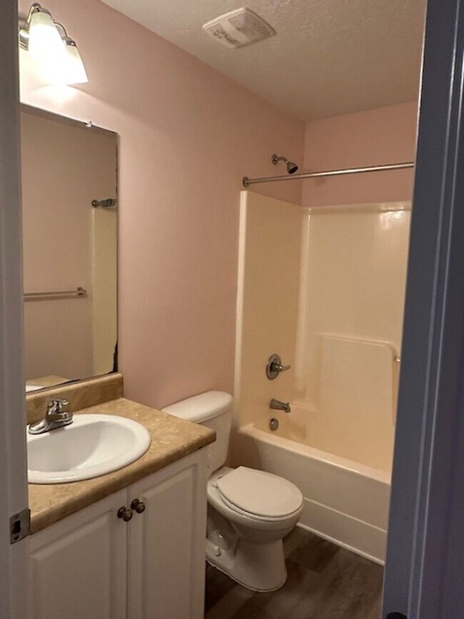 Building Photo - 3 BR/ 2 BA Attached Home