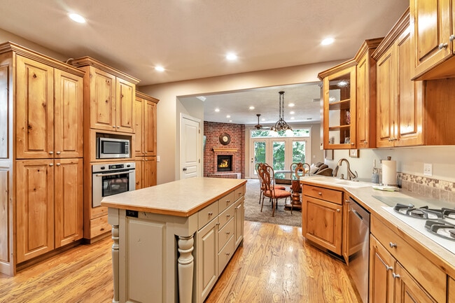 Building Photo - 1306 E 5250 S