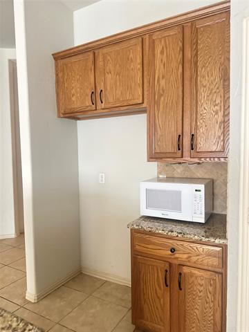 Building Photo - 11557 Snyder Dr