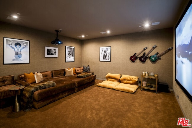 Building Photo - 1030 Somera Rd