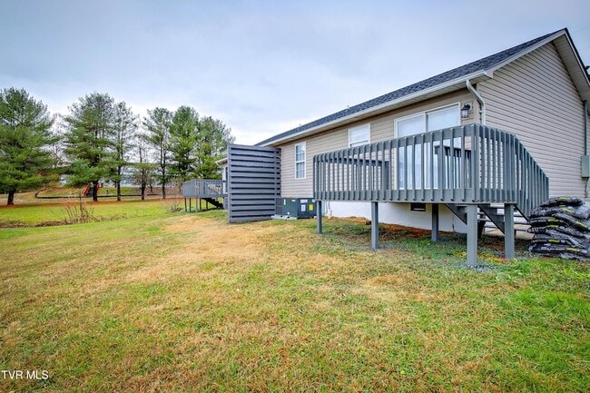 Building Photo - 754 Old Stage Rd