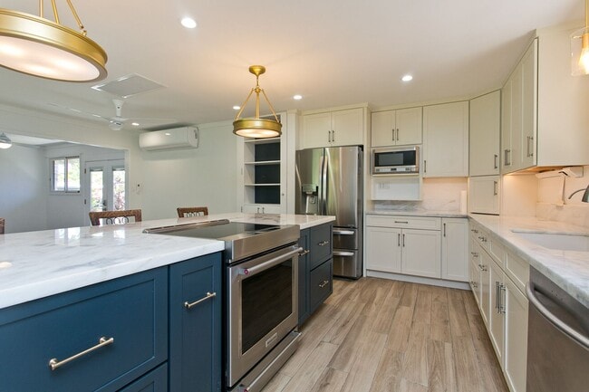 Building Photo - 44-012 Kaimalu Pl