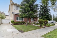 Building Photo - 4130 Vinton Ave