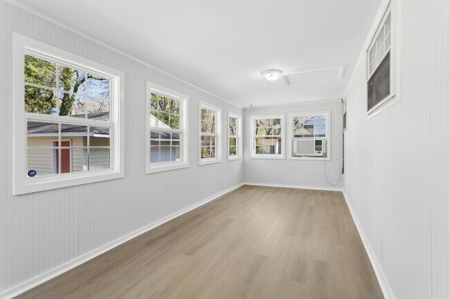 Building Photo - 3BR Rancher Hampton/Langley AFB