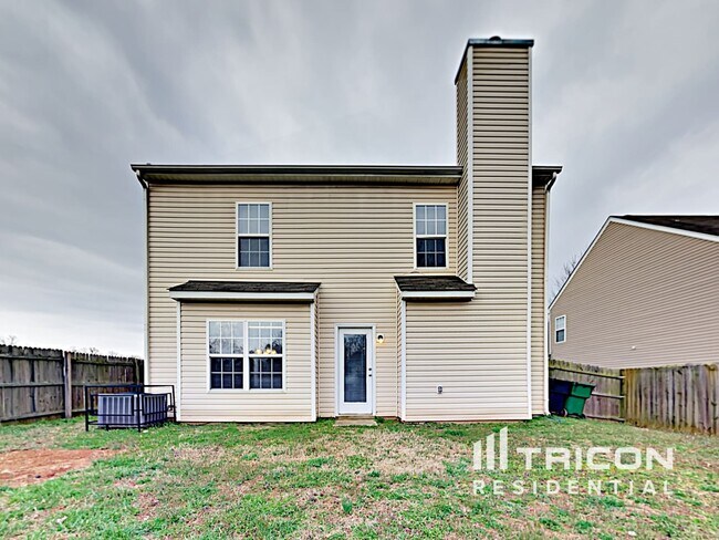 Building Photo - 1106 Delander Ln