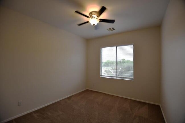 Building Photo - 1646 E Hawken Pl