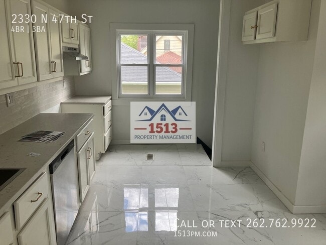 Building Photo - 2330 N 47th St