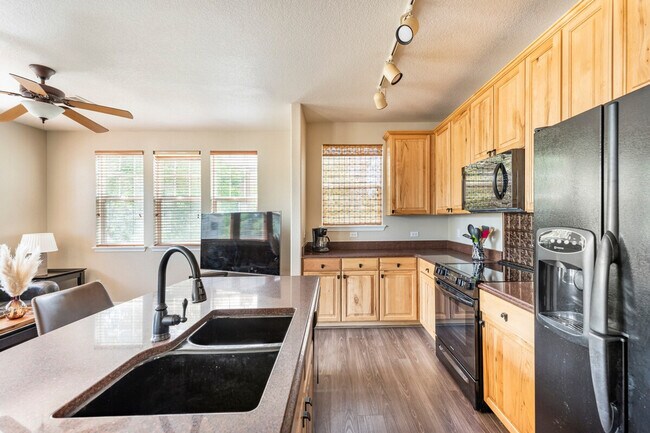 Building Photo - 15460 Canyon Gulch Ln