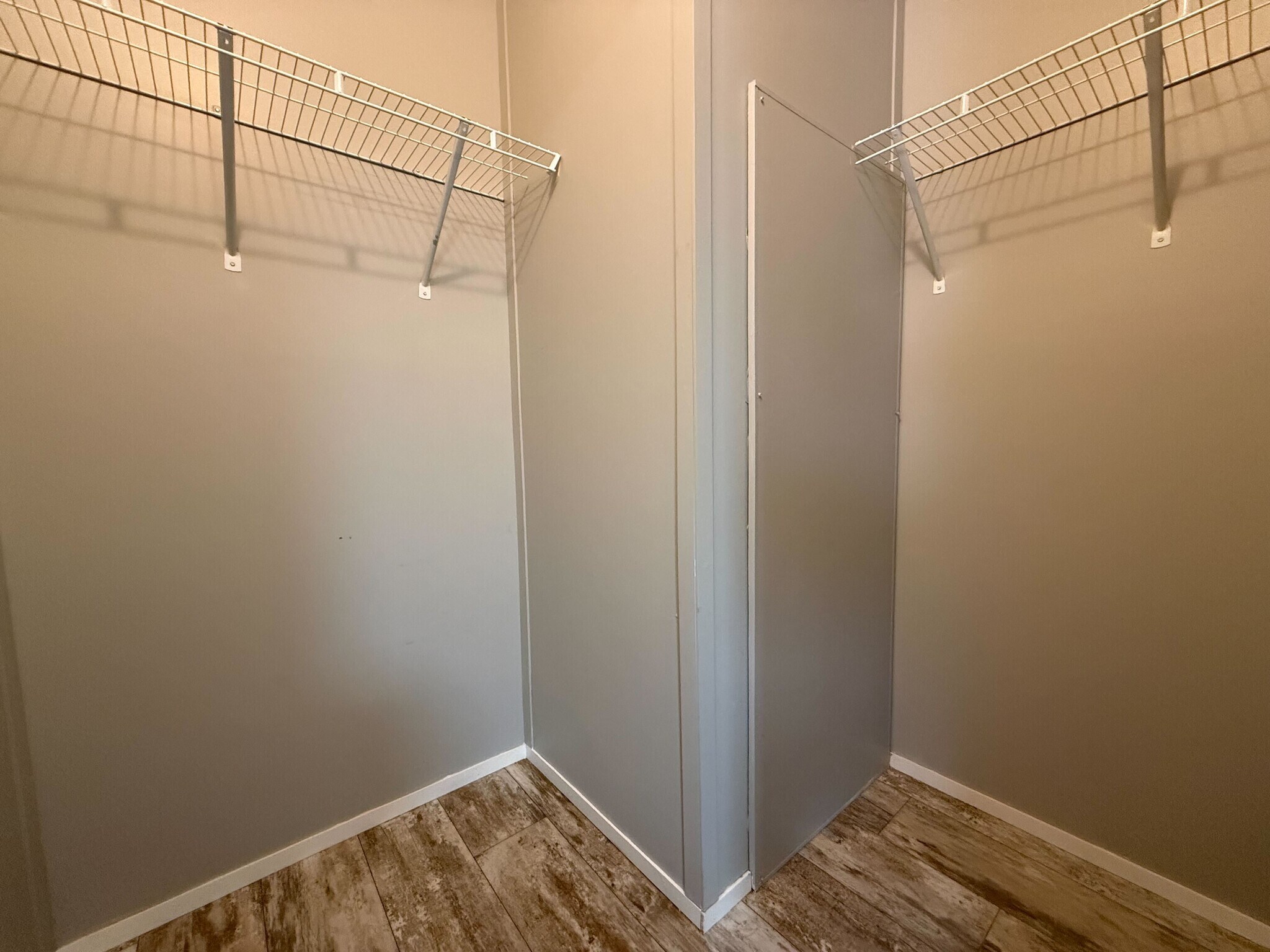 Building Photo - 11827 Cascade Cir