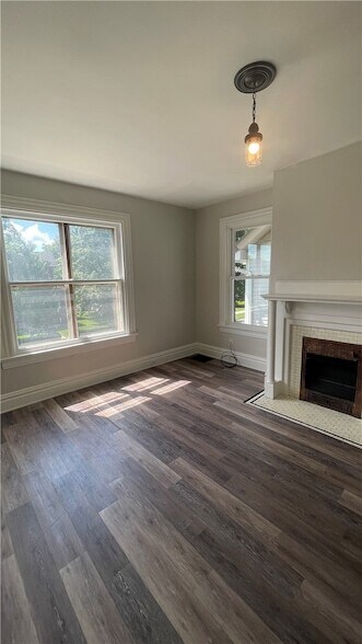 Building Photo - 401 N McKean St
