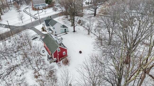 Building Photo - 656 Grove St
