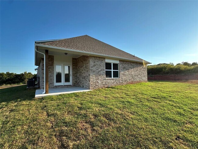 Building Photo - 18020 Lantana Loop