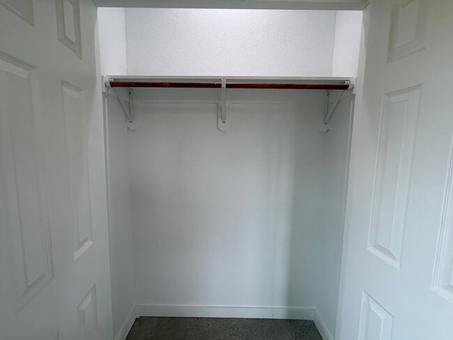 Building Photo - 408 S Gibson St