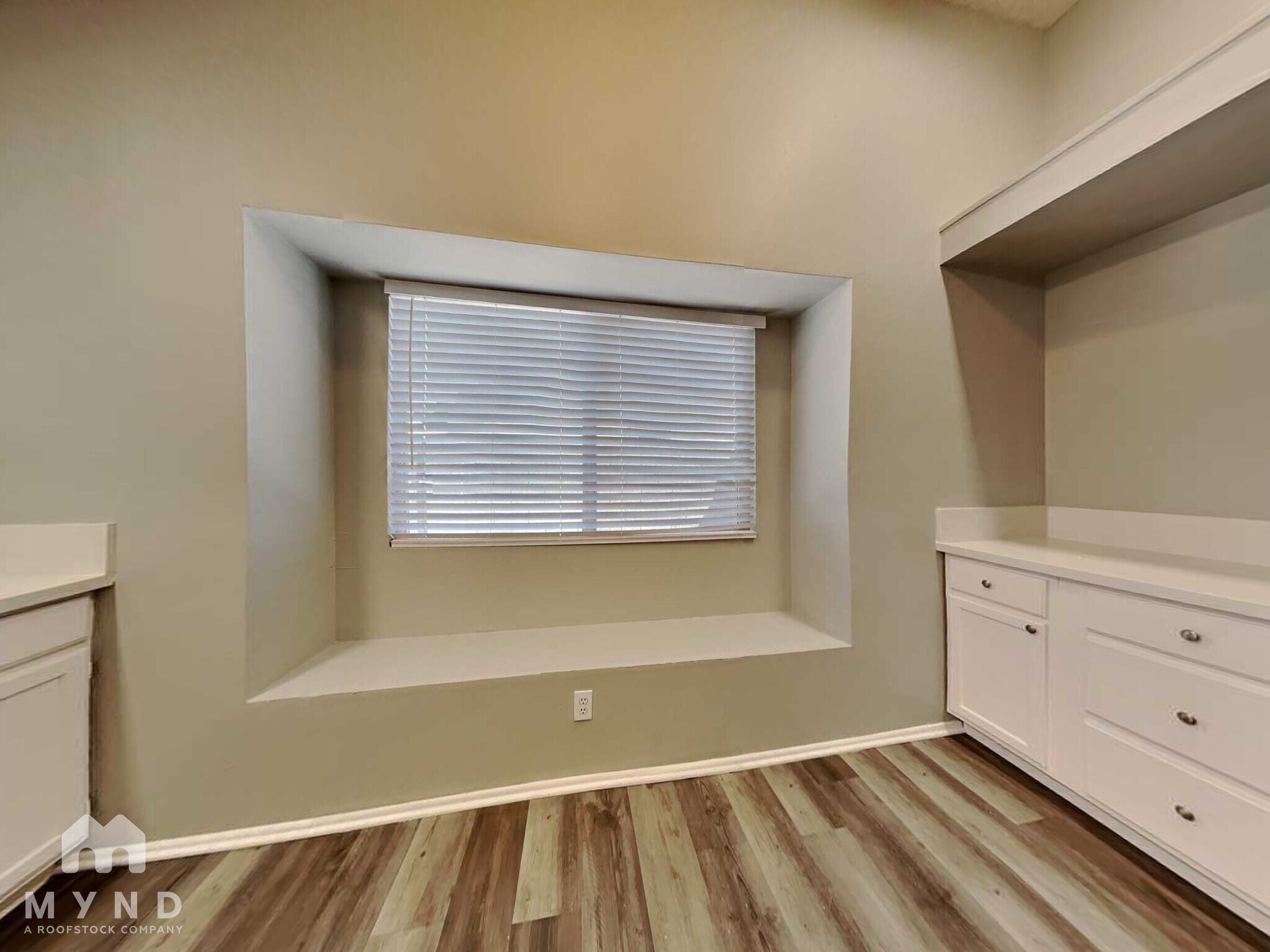 Building Photo - 7210 W Krall St