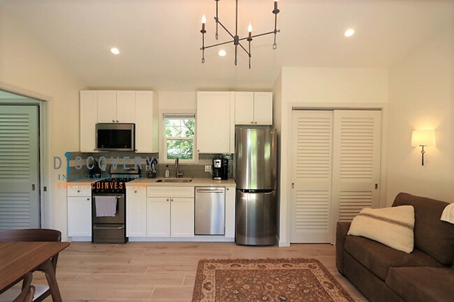 Building Photo - Lincoln Heights Studio Casita With Tranqui...