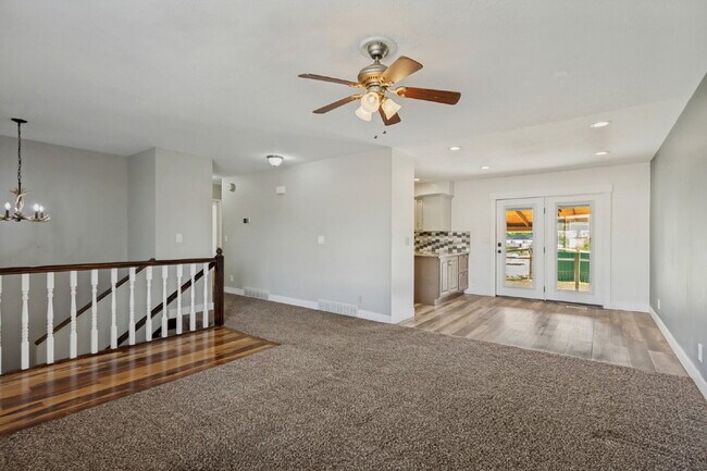 Building Photo - 2175 S 150 W