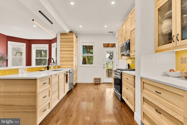 Building Photo - 4012 7th St NW
