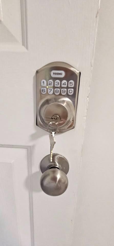 Building Photo - 438 Blue Rock Dr