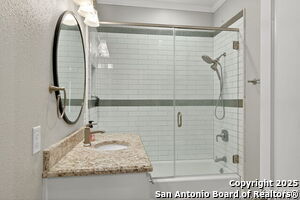 Building Photo - 322 Carnahan St