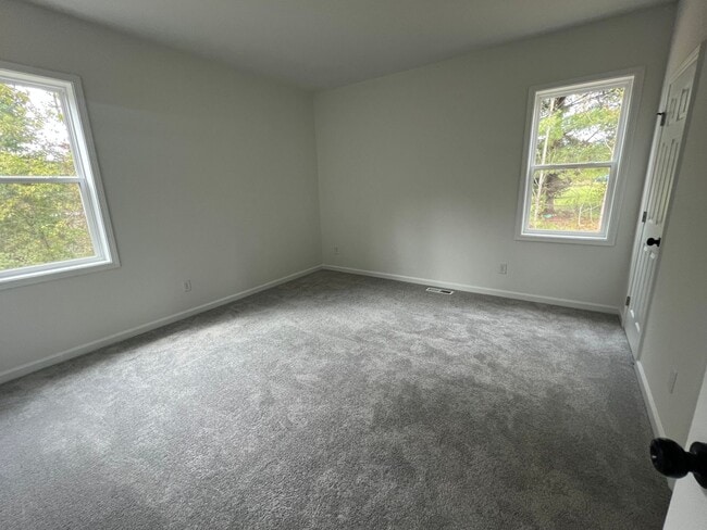 Building Photo - 3 Bedroom 2 Bathroom 2025 model house for rent