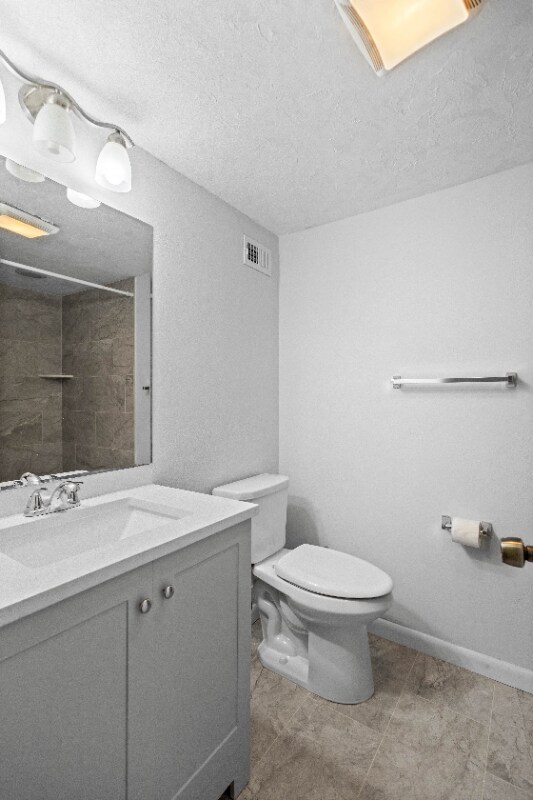 Building Photo - 3075 Willow Green Dr