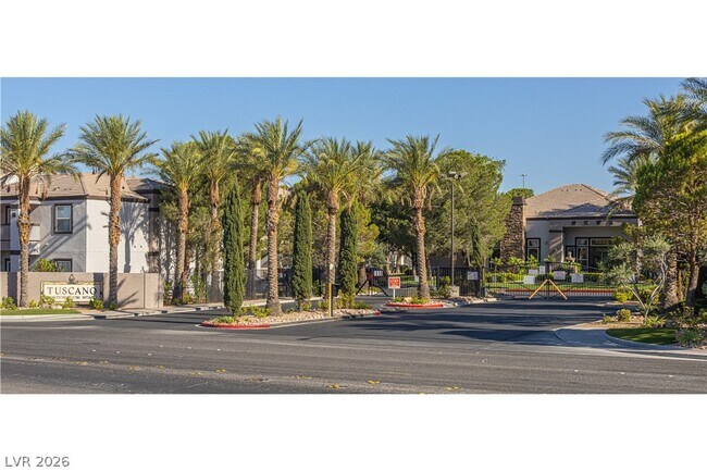 Building Photo - 7255 W Sunset Rd