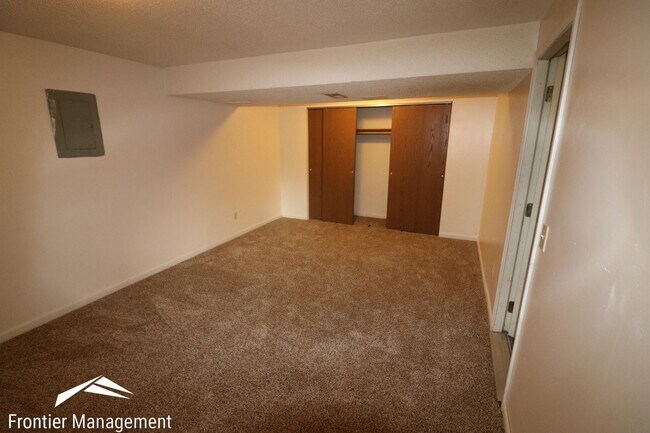 Building Photo - 4 br, 2 bath House - 824 Dondee Dr.