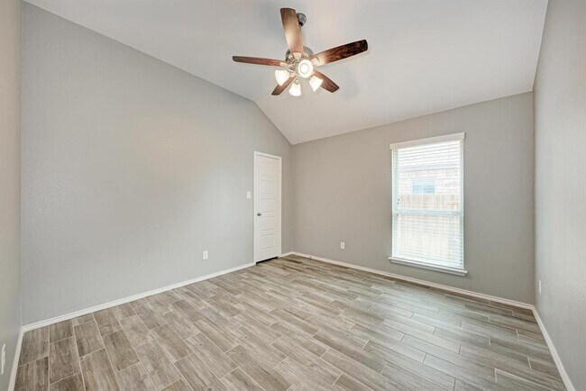 Building Photo - 12120 Mossygate Trl