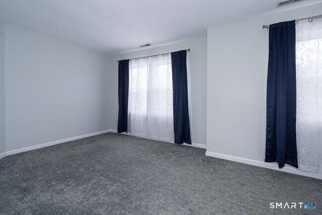 Building Photo - 465 Wolcott St