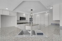 Building Photo - 3604 N Campbell Rd