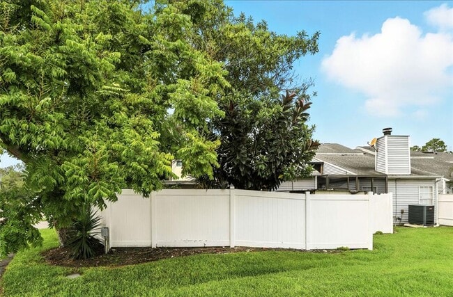 Building Photo - 149 Northshore Cir