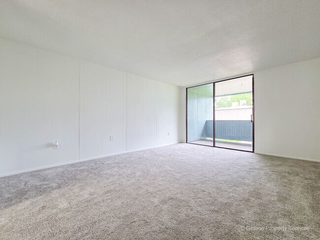 Building Photo - 711 SW 75th St
