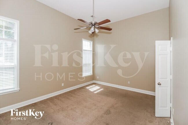 Building Photo - 8233 Sawyer Mill Cove