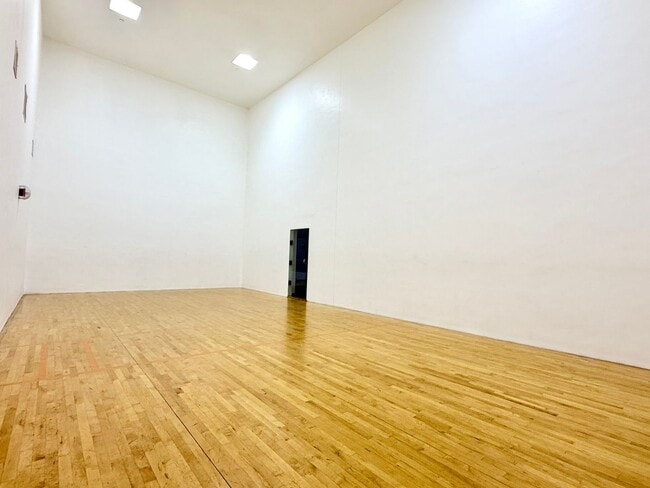 Building Photo - Upgraded 2Bedrooms/2Baths condo in a vibrant lifestyle Winter Garden community!