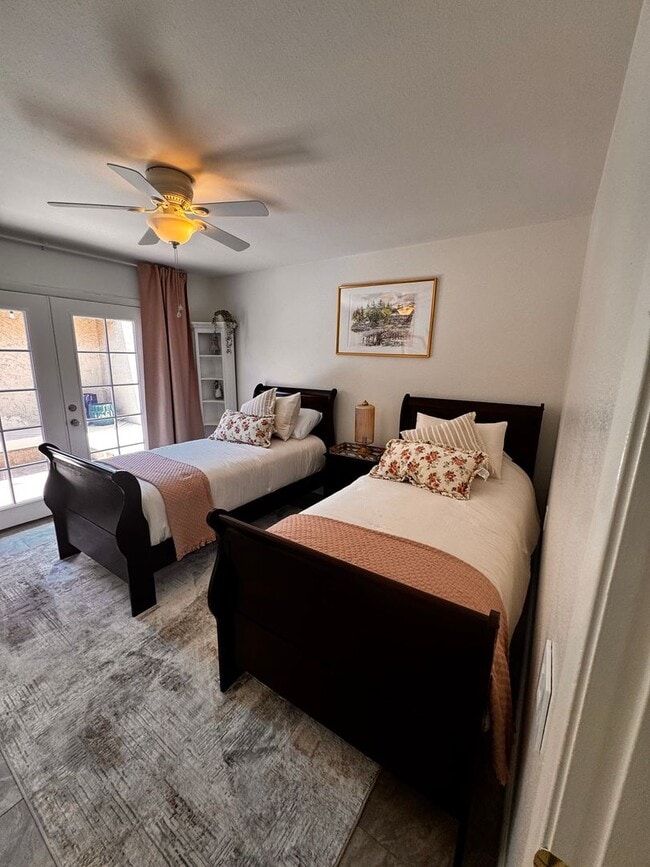 Building Photo - 271 Leisure World