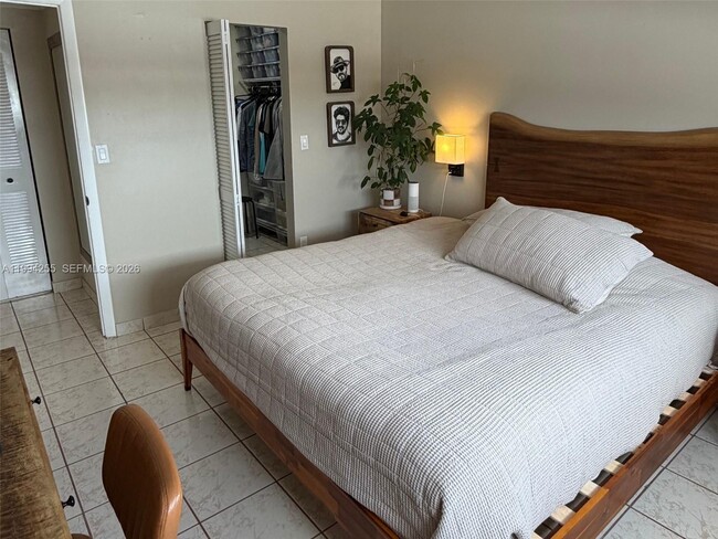 Building Photo - 3640 NW 9th St