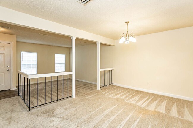 Building Photo - Don't miss the chance to call this Virgini...