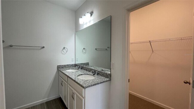 Building Photo - 2367 White Cedar Wy