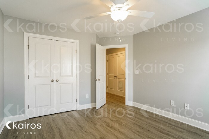 Building Photo - 3709 Oak Leaf Wy