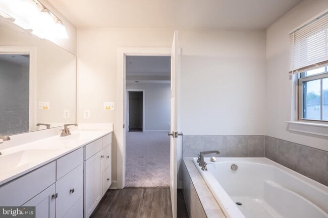Building Photo - 14108 Lunnet Ct