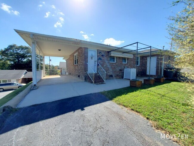 Building Photo - 3 Balfer Ct